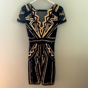 Women’s black/gold sequin flapper dress, size S